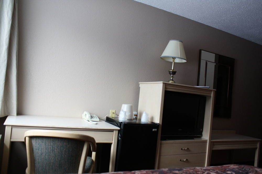 Travelodge By Wyndham Blairmore Dış mekan fotoğraf